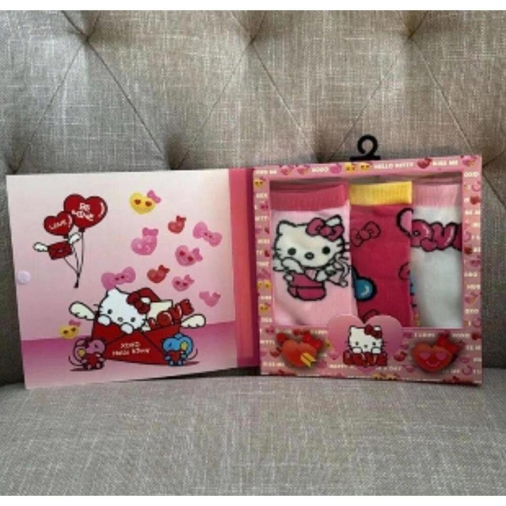 Hello kitty and friends Valentines Day Socks